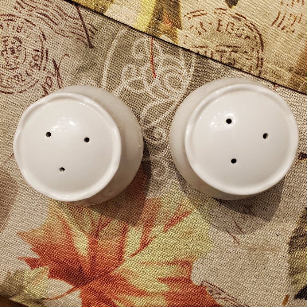 Tulip Salt and Pepper Shakers
